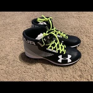 Under Armour football cleats men’s 8.5
